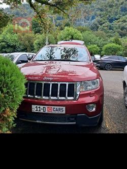 جیپ گراند شیرۆکی